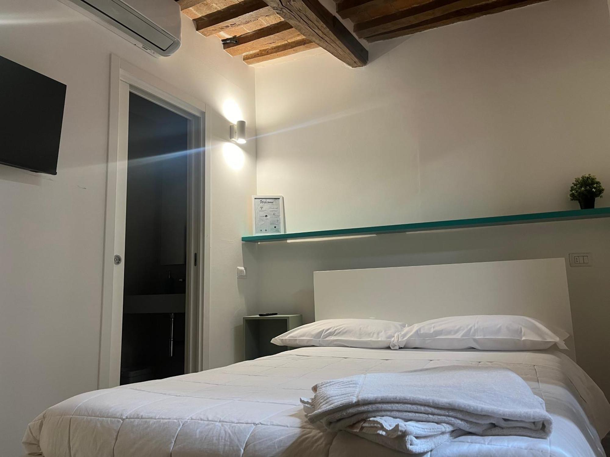 Bed and Breakfast L'Inferno Di Dante à Gubbio Chambre photo