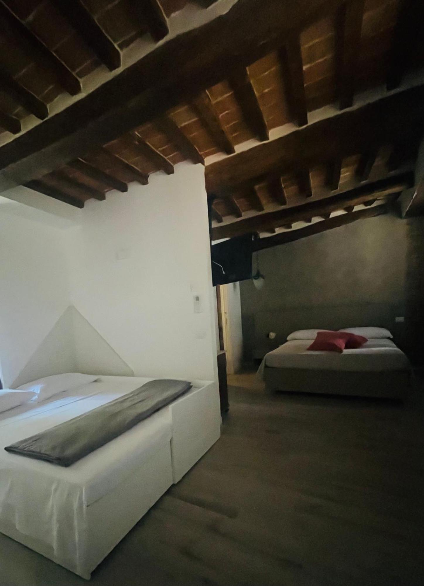 Bed and Breakfast L'Inferno Di Dante à Gubbio Extérieur photo