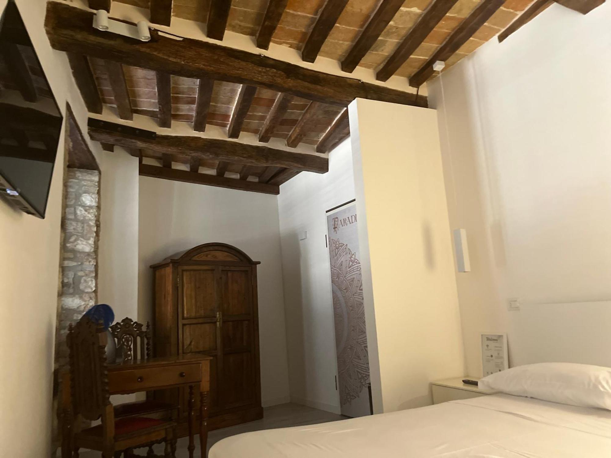 Bed and Breakfast L'Inferno Di Dante à Gubbio Chambre photo