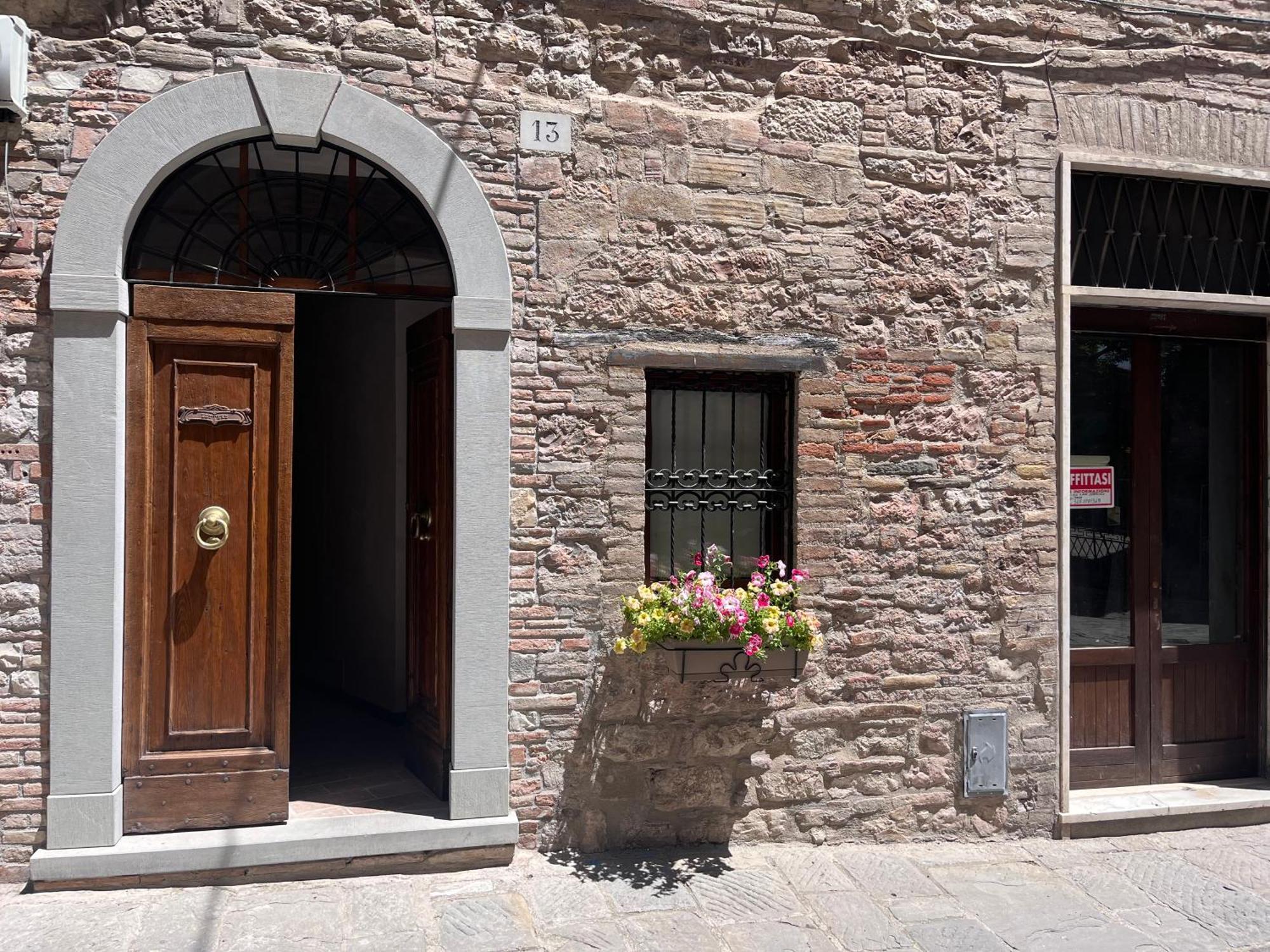 Bed and Breakfast L'Inferno Di Dante à Gubbio Extérieur photo